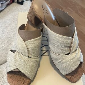 NYDJ Women's Cream Textured Mules NIB